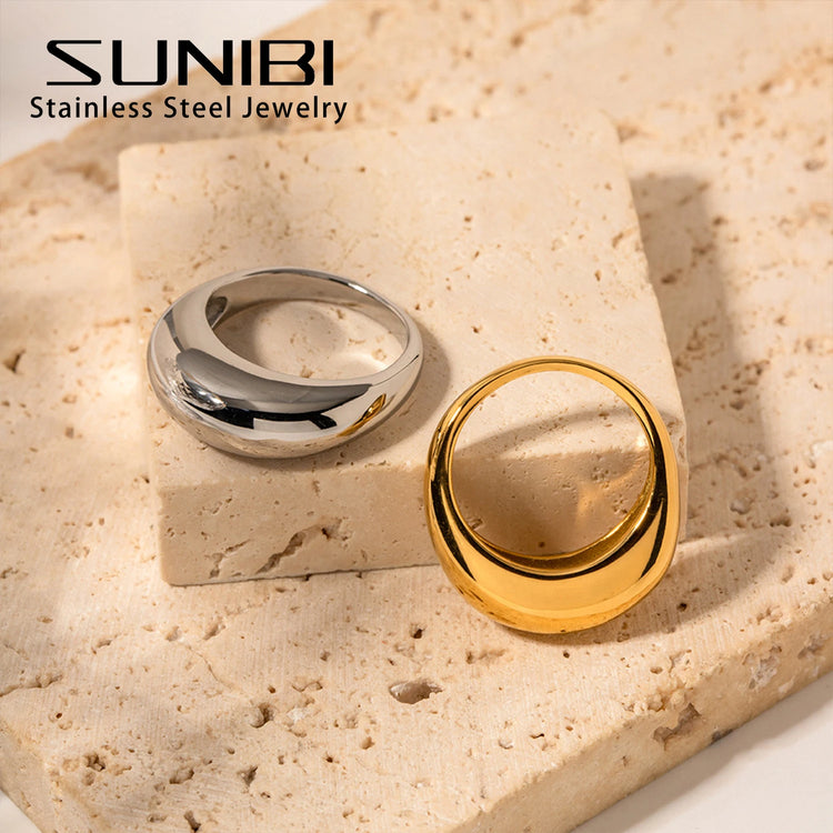 SUNIBI stainless steel arc ring with geometric band design for women and couples, available in sizes 5 to 8