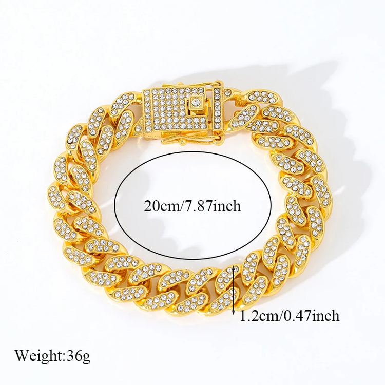 Gold chain bracelet with measurements and weight on a white background