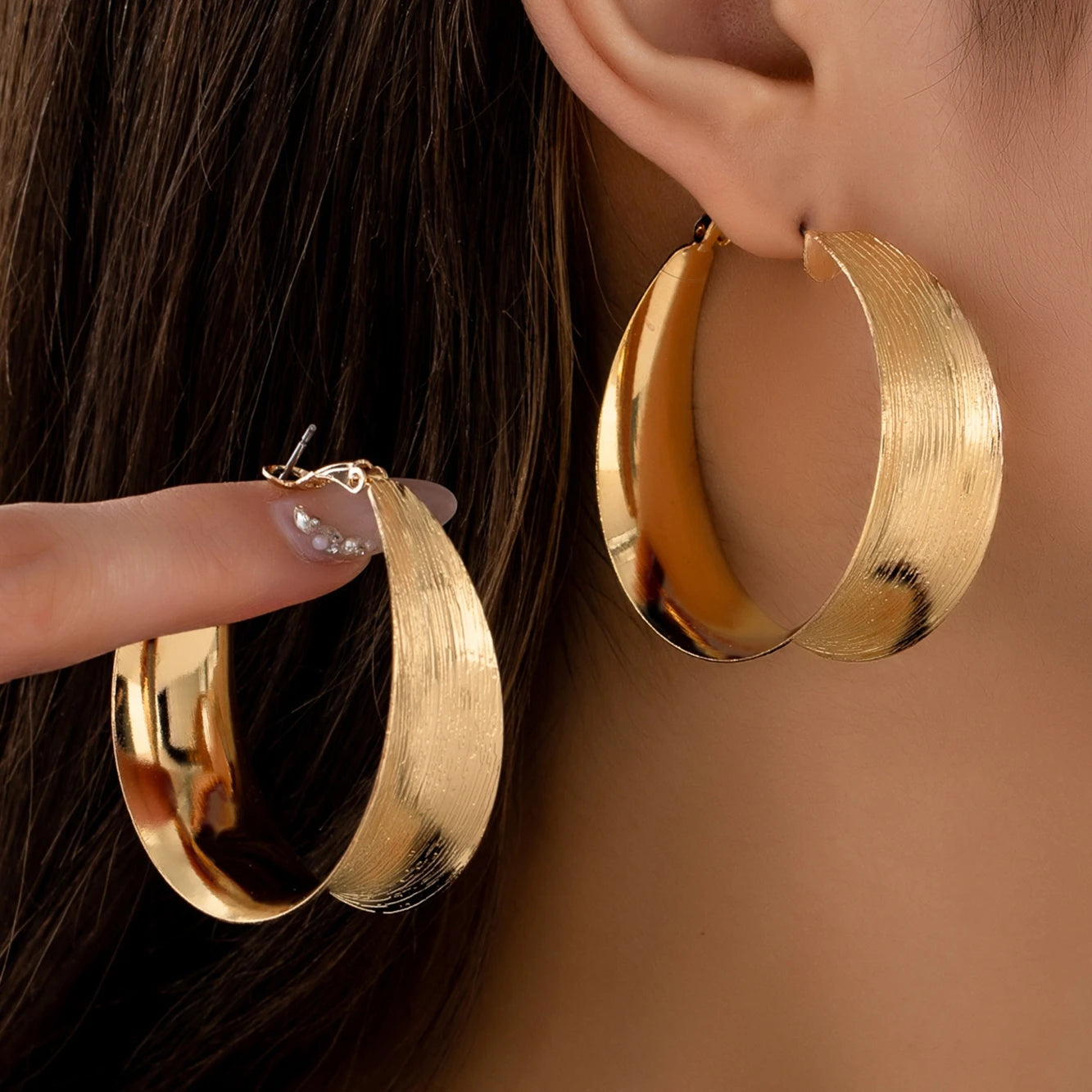 Simple brushed finish earrings for women with a minimalist lightweight design for daily wear and vacation outfits