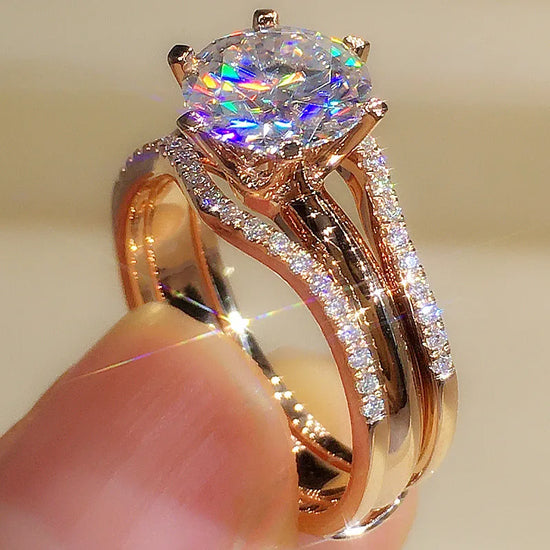 Huitan Rose Gold Rings for Women – Classic 6‑Claw Cubic Zirconia Engagement Ring, 925‑Style Fashion Wedding Band, Elegant Hot Jewelry Gift